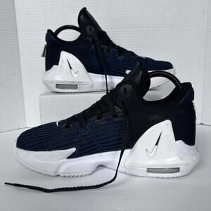 Nike LeBron Witness VI Boys 7Y Blue Black White Basketball Shoes Used Read